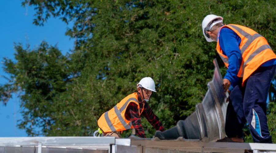 Professional residential roofers in Shelton, NE